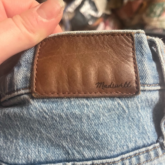Madewell Classic Straight Jeans in Nearwood Wash - Picture 4 of 5